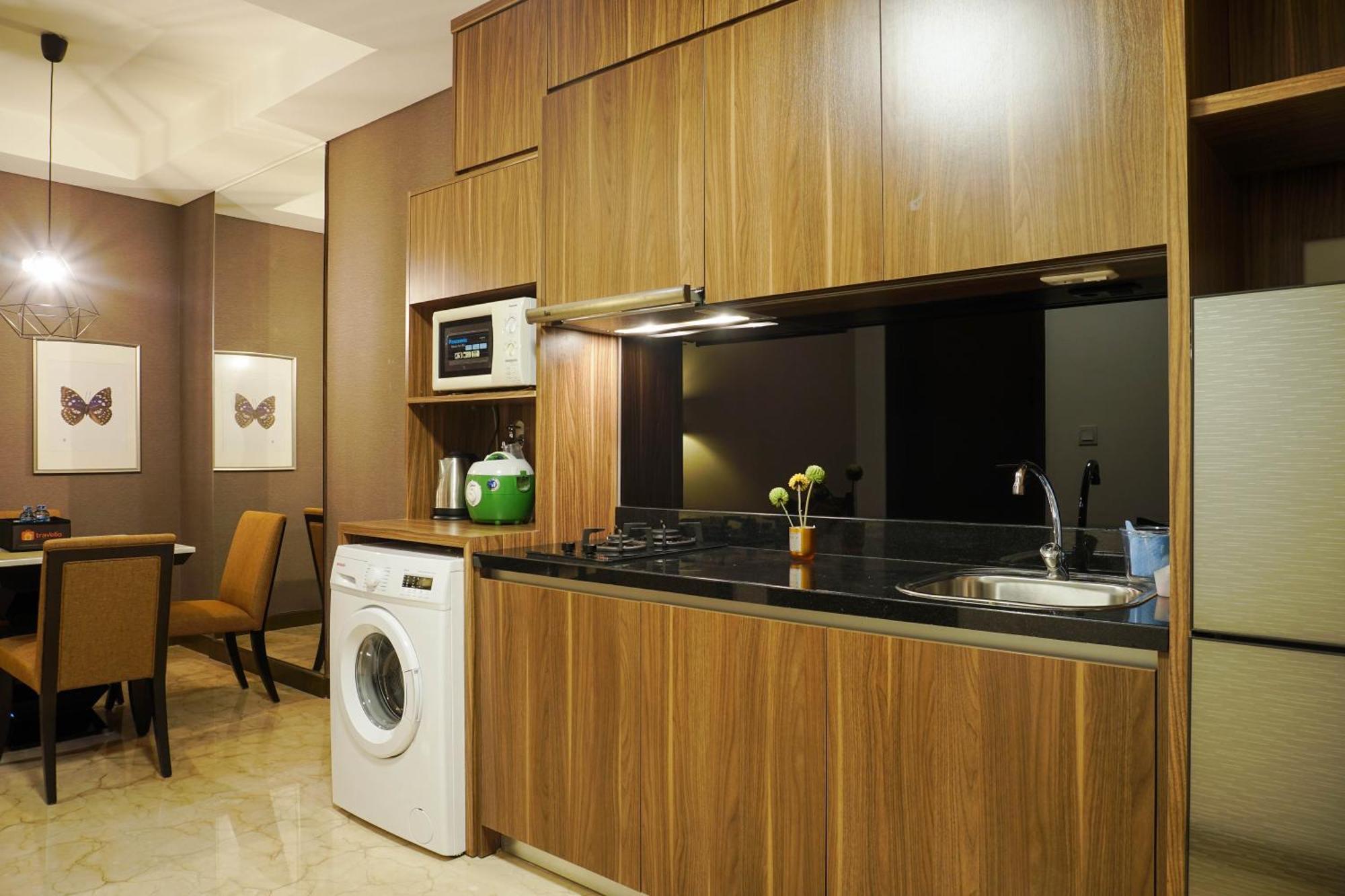 Luxurious 1Br At L'Avenue Apartment Near Sampoerna Universitas By Travelio Yakarta Exterior foto